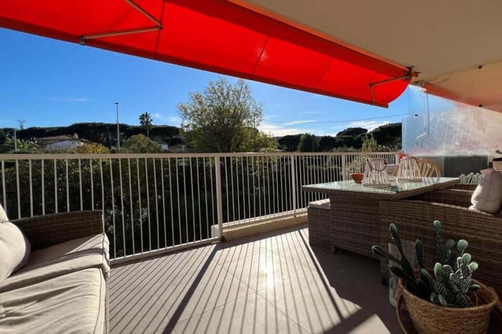 Appt St Tropez ,Magnifique T2, Piscine ,Terrasse, Emplacement Ideal ,Front De Mer, แซ็ง-ทรอเป ภายนอก รูปภาพ