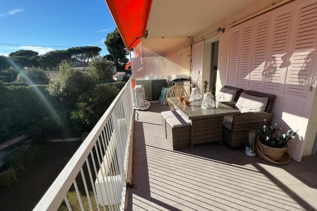 Appt St Tropez ,Magnifique T2, Piscine ,Terrasse, Emplacement Ideal ,Front De Mer, แซ็ง-ทรอเป ภายนอก รูปภาพ
